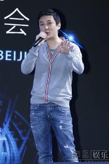 王思聪当伴郎后首次与angelababy杨颖同台